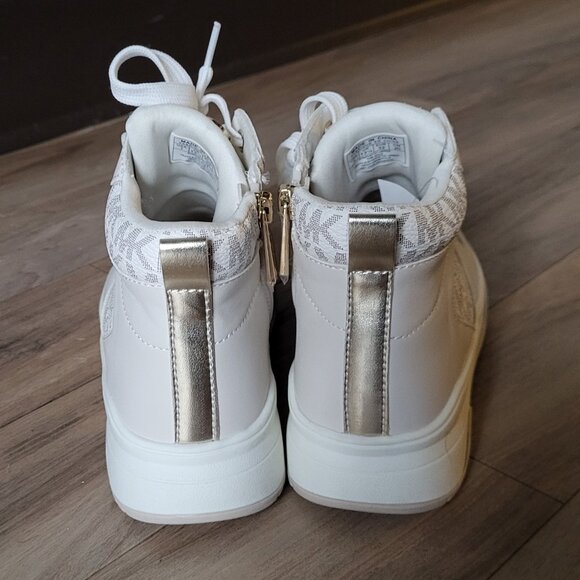 NWOB Michael Kors Kids High Top Sneakers Size 1 - Picture 4 of 6